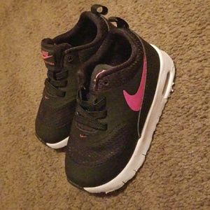Toddler girls nike